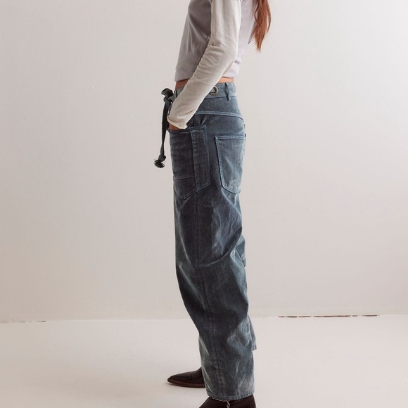 We the Free Blue Moxie Flocked Pull-On Barrel Jeans size 28 NWOT - Picture 2 of 11